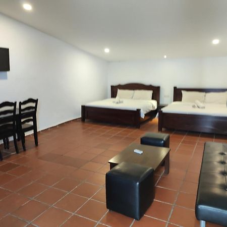 Armenian Suite Hotel George Town Esterno foto