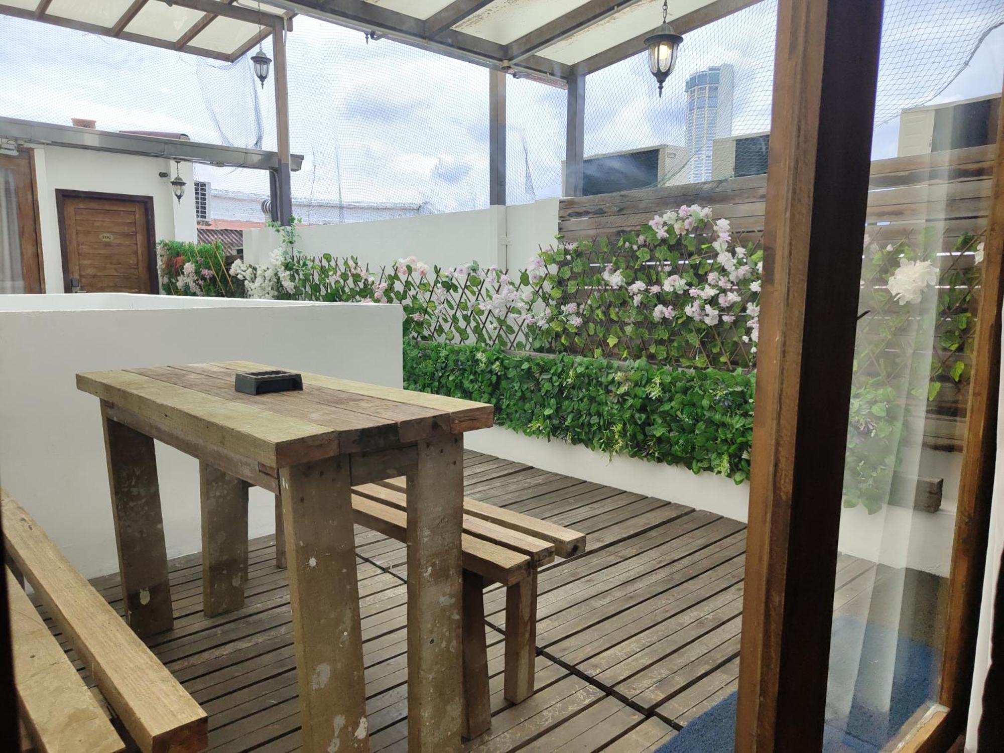 Armenian Suite Hotel George Town Esterno foto