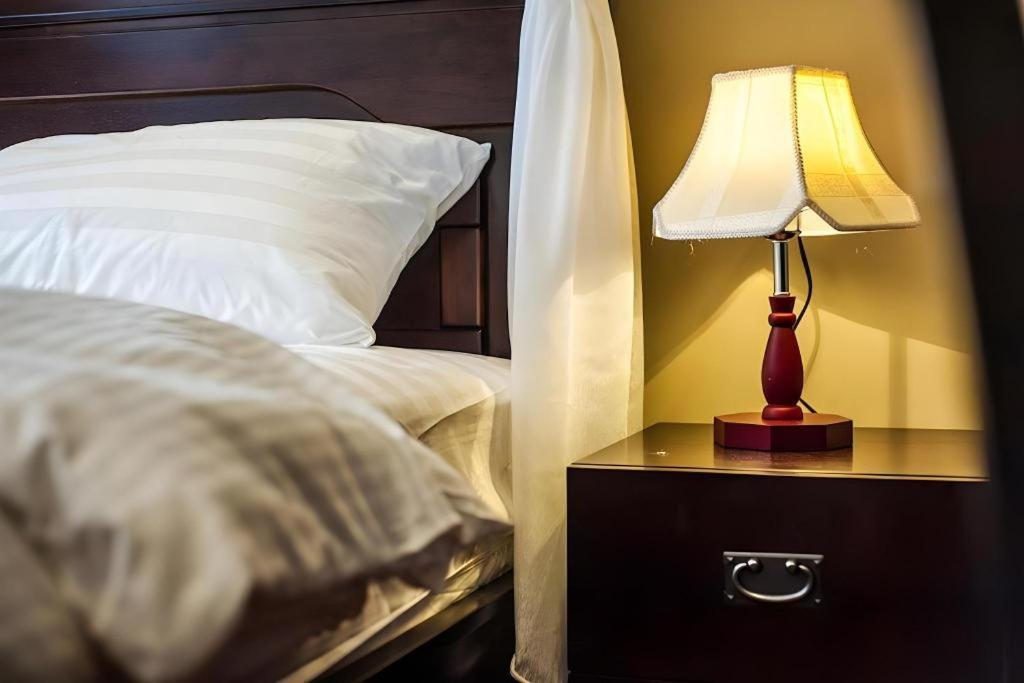 Armenian Suite Hotel George Town Esterno foto